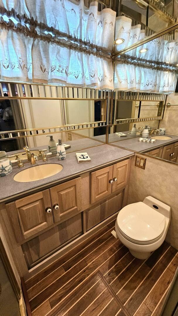 1971 Chris-Craft 47 Commander — photo 54