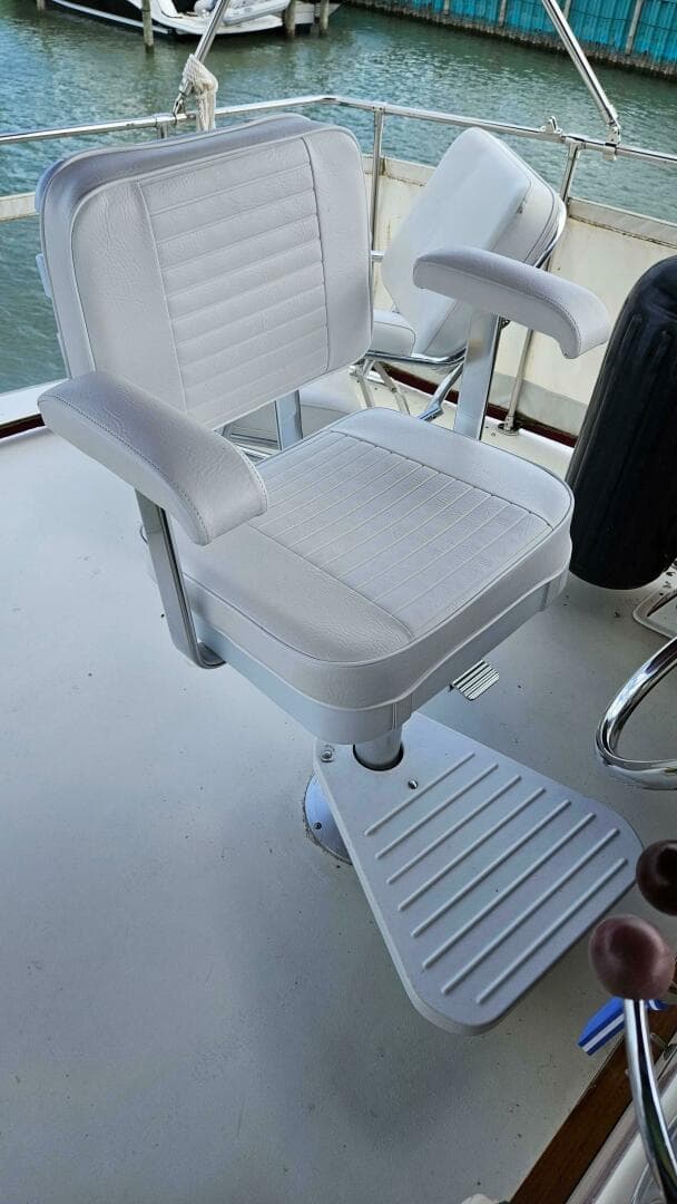 1971 Chris-Craft 47 Commander — photo 72