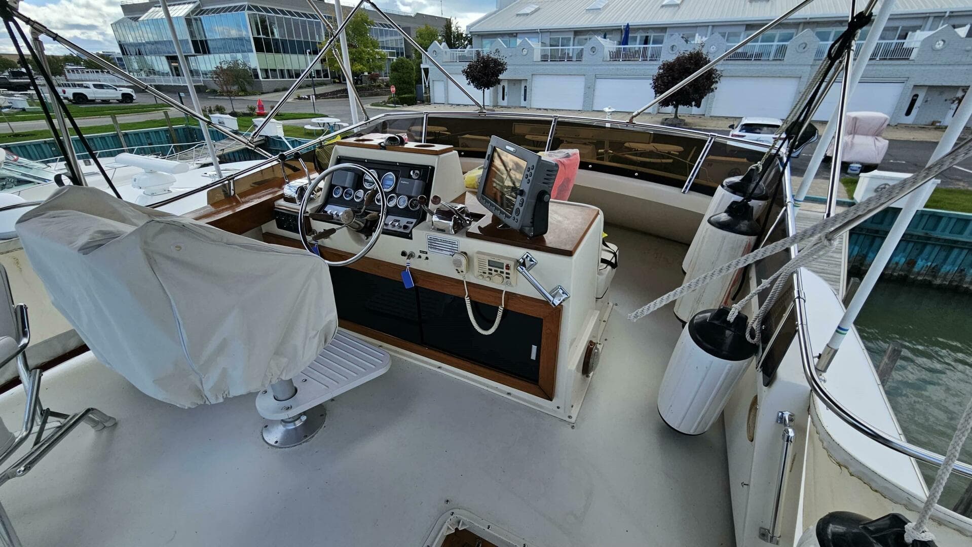 1971 Chris-Craft 47 Commander — photo 70