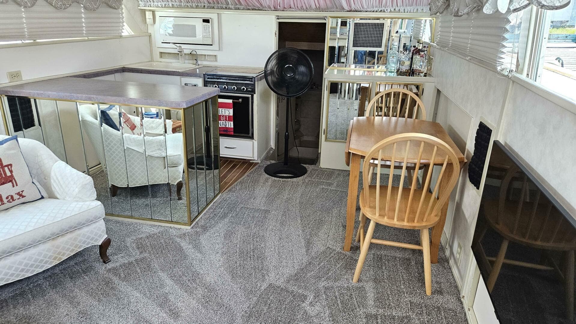 1971 Chris-Craft 47 Commander — photo 25