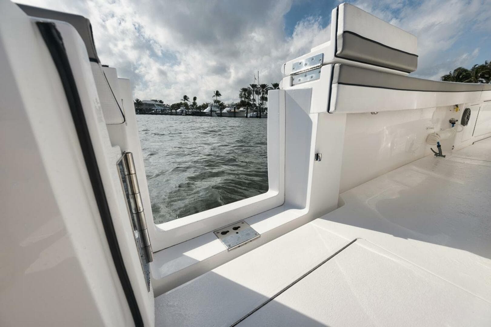 2023 Valhalla Boatworks V-46 — photo 17