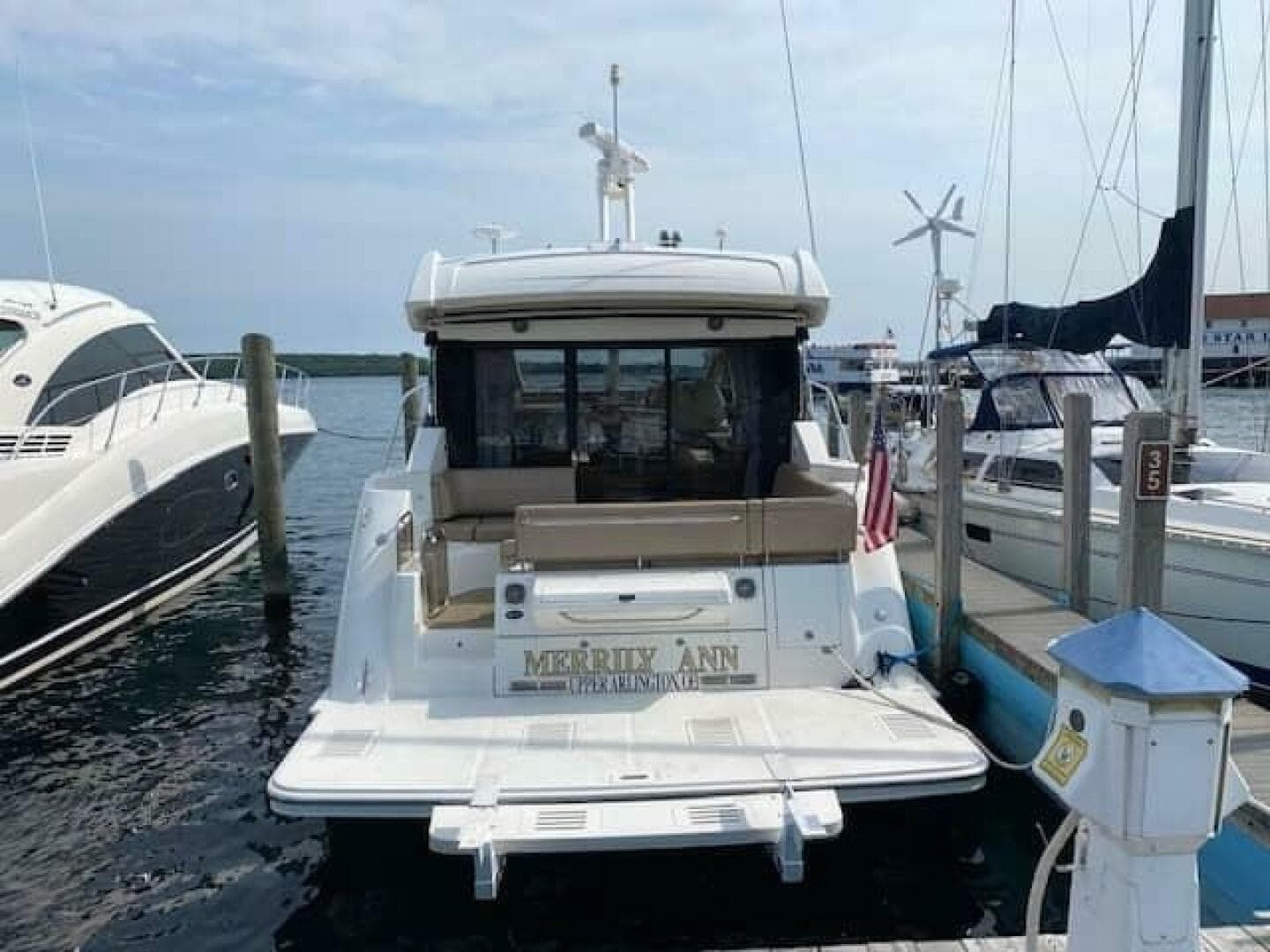 2017 Sea Ray 460 Sundancer — photo 17