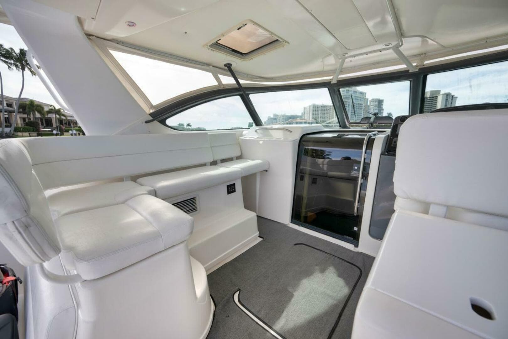 2004 Tiara Yachts 38 Open — photo 21