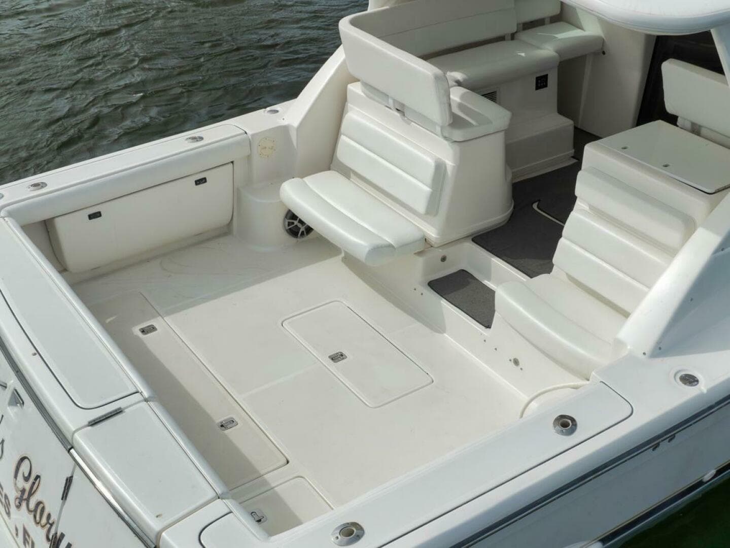 2004 Tiara Yachts 38 Open — photo 10