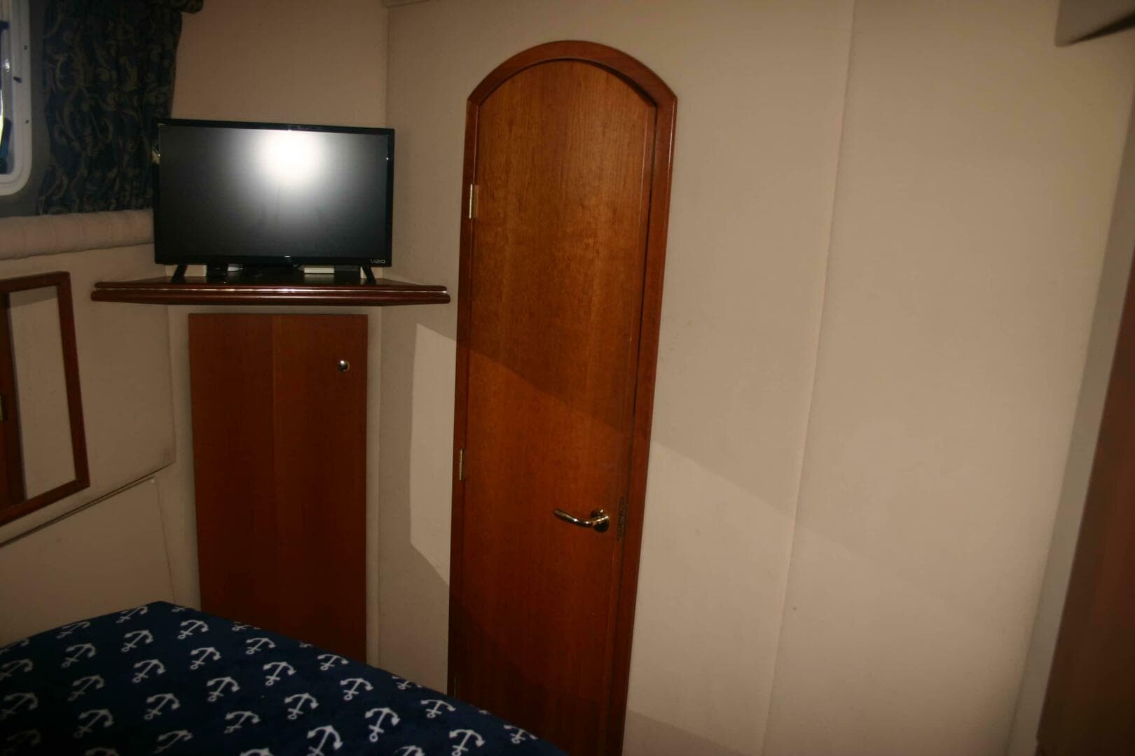 2001 Cruisers Yachts 3750 — photo 7