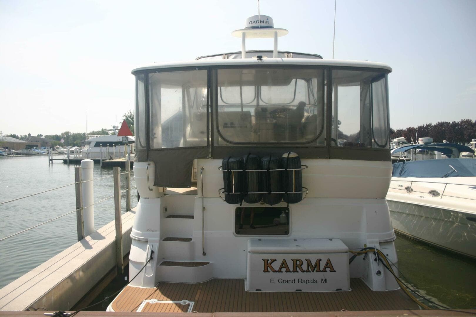 2001 Cruisers Yachts 3750 — photo 23