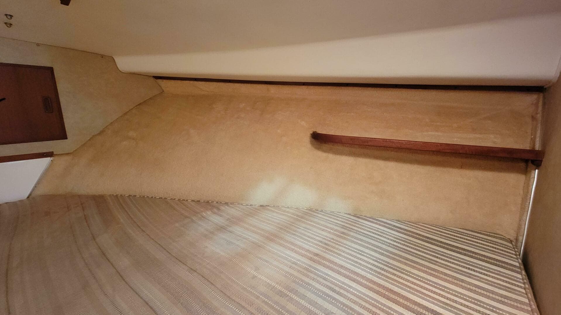 1983 Bertram 33 Flybridge Cruiser — photo 28