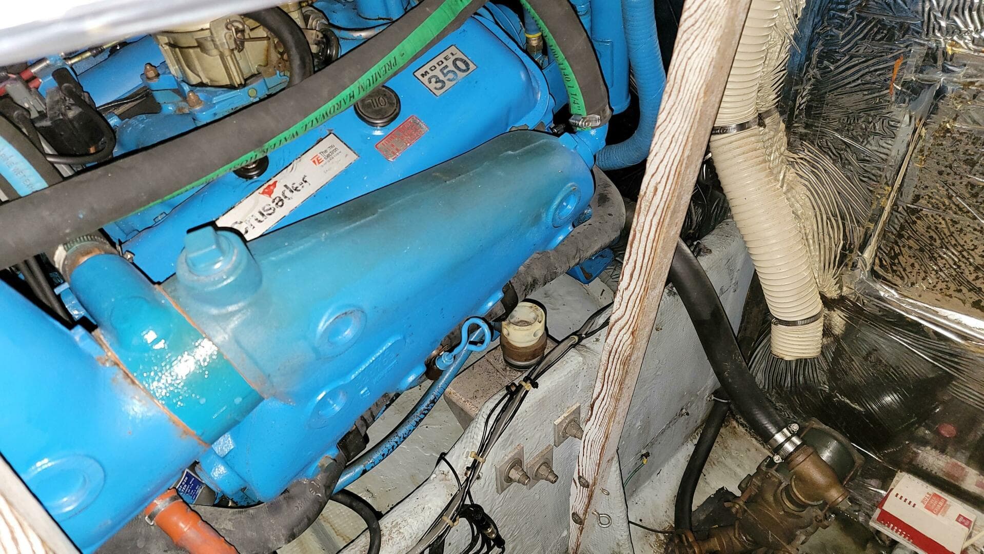 1983 Bertram 33 Flybridge Cruiser — photo 32