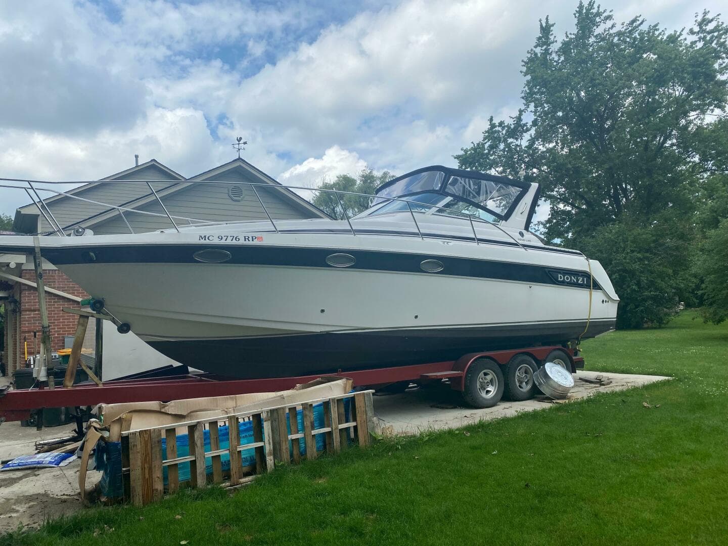 1998 Donzi 3250 — photo 1