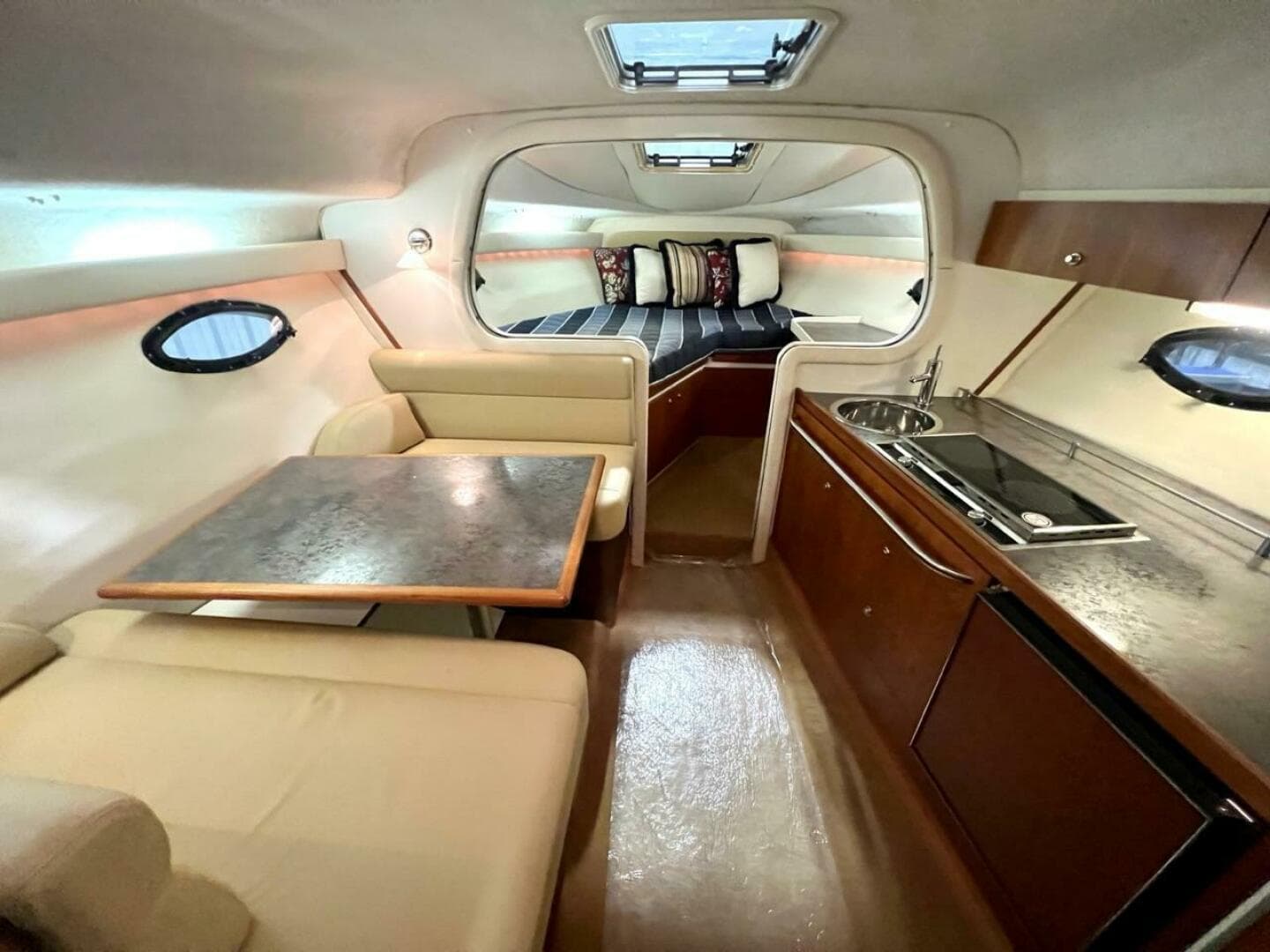 1988 Tiara Sport 310 Sport Cruiser — photo 21