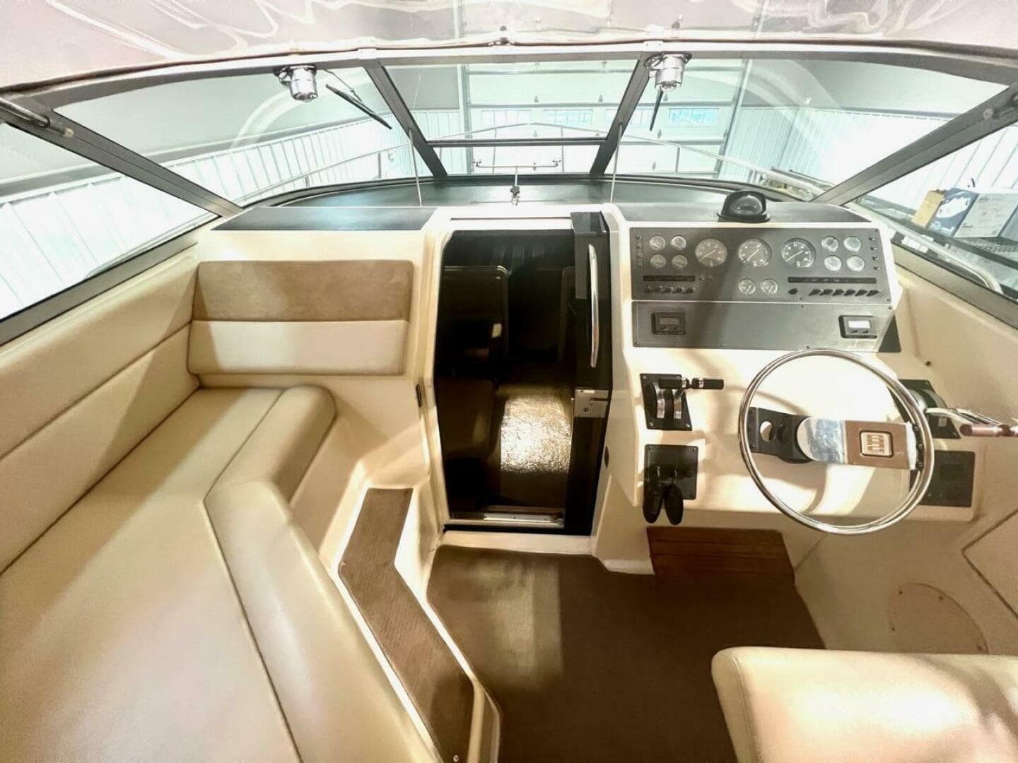 1988 Tiara Sport 310 Sport Cruiser — photo 29