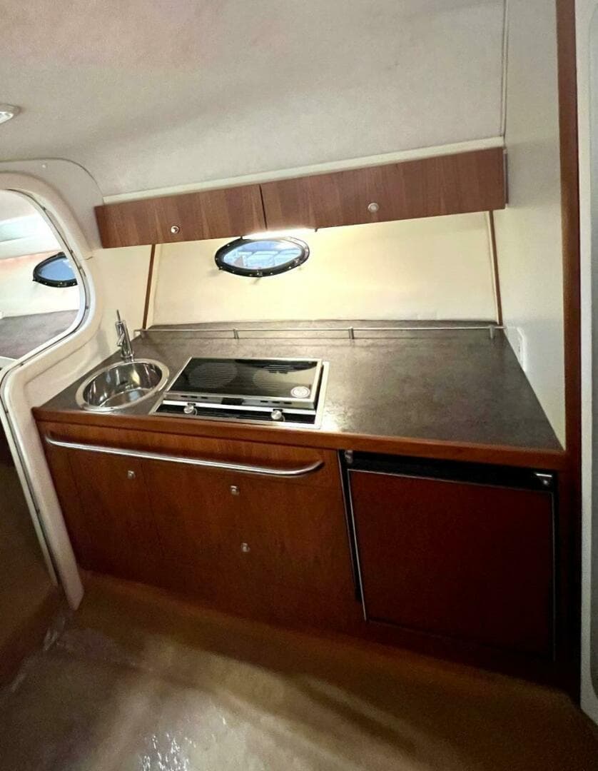 1988 Tiara Sport 310 Sport Cruiser — photo 2