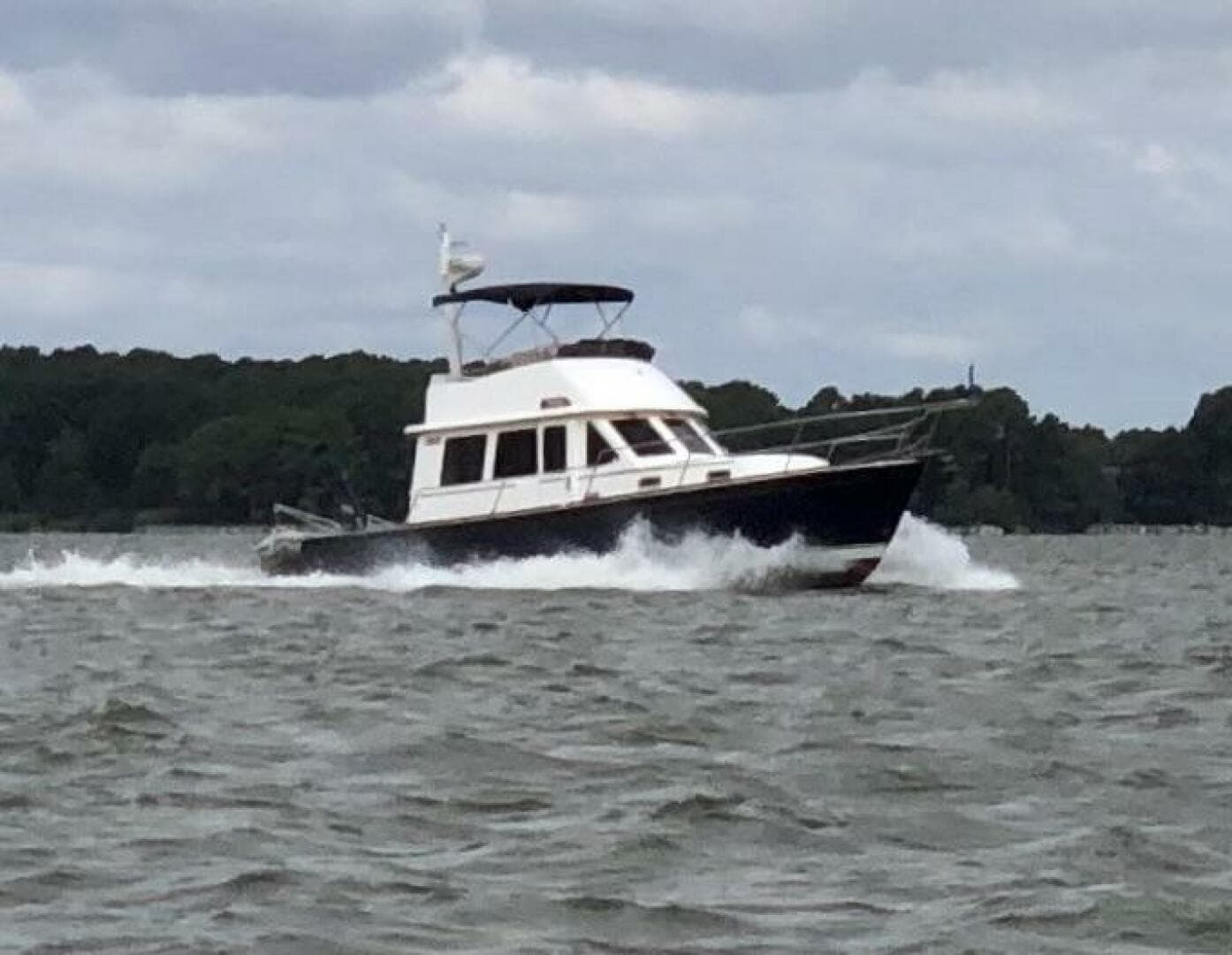 2002 Sabre Line 36 Sedan — photo 2