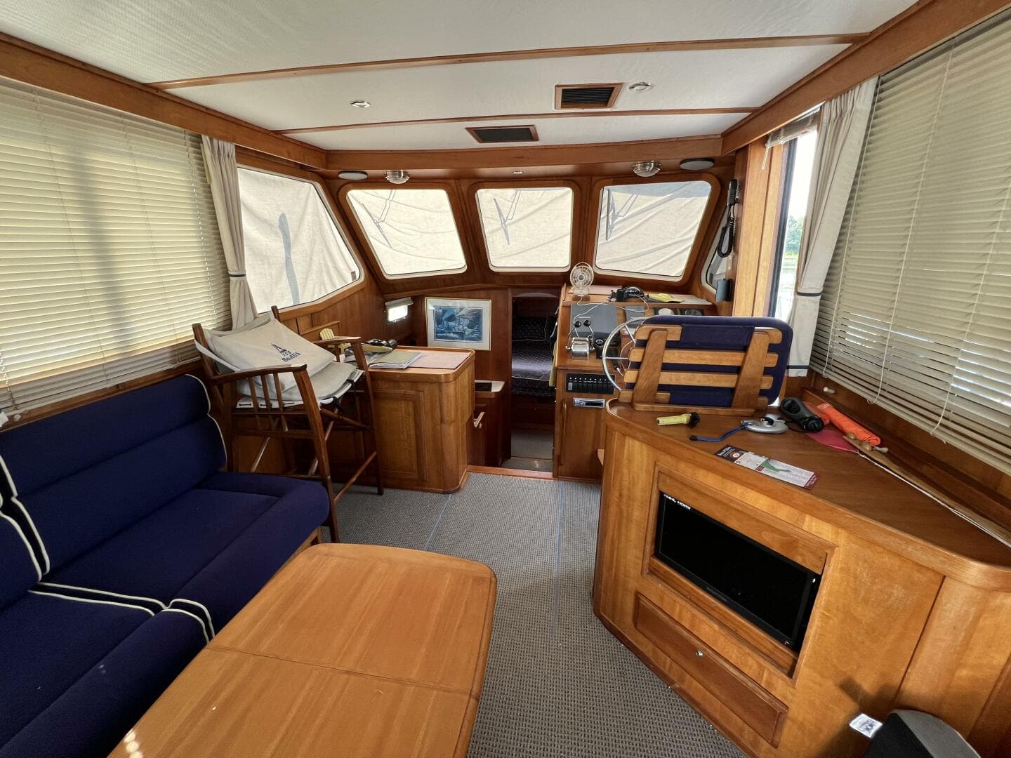 2002 Sabre Line 36 Sedan — photo 17