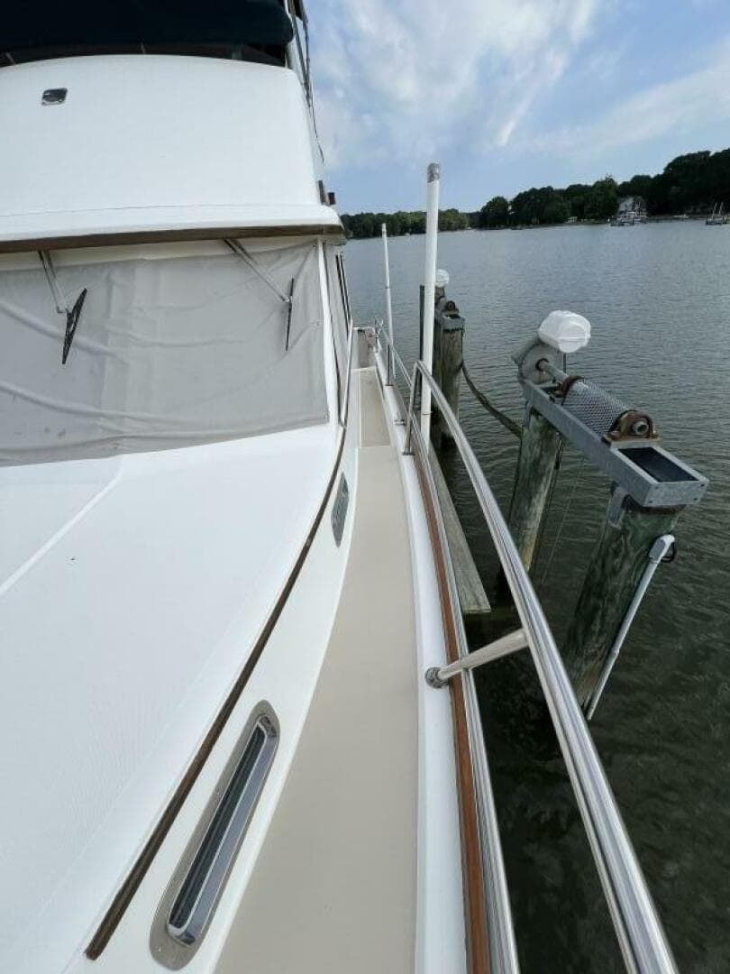 2002 Sabre Line 36 Sedan — photo 4