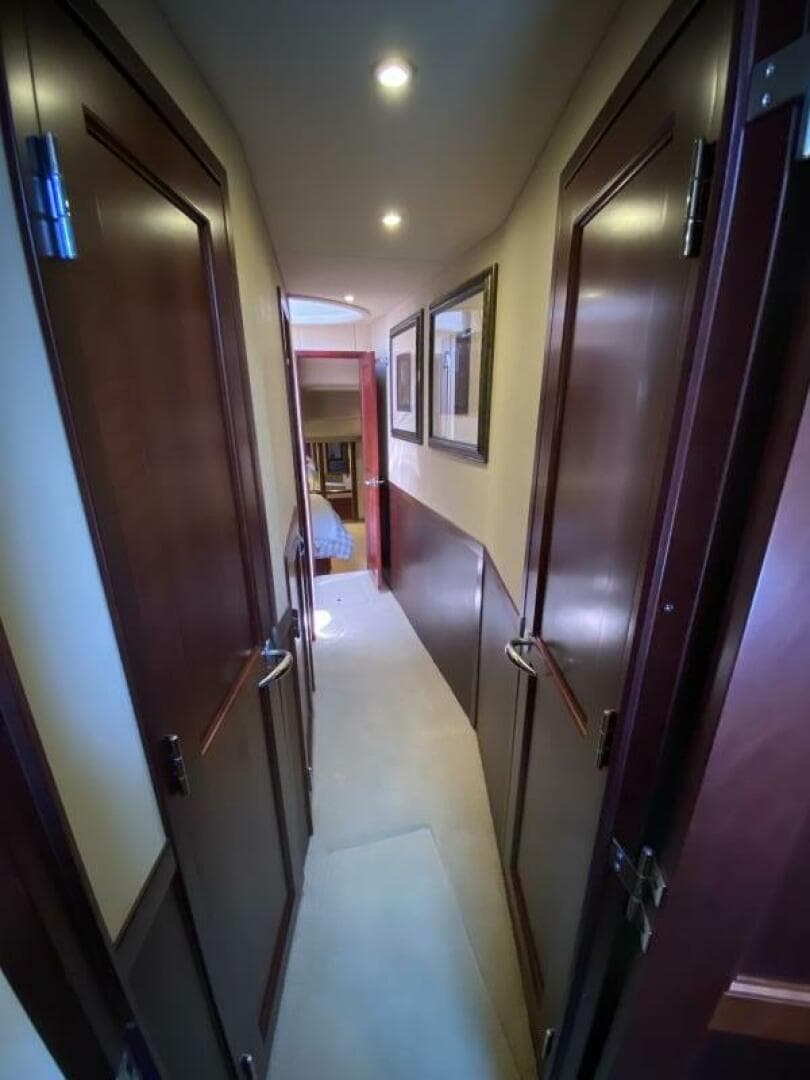 2006 Sea Ray 58 Sedan Bridge — photo 60