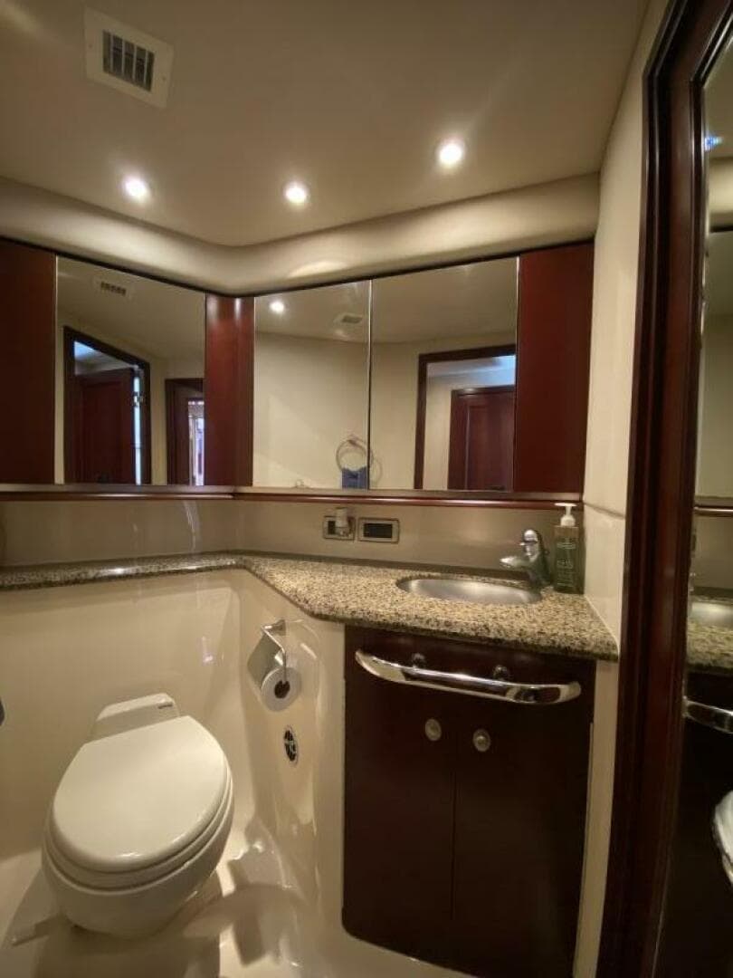 2006 Sea Ray 58 Sedan Bridge — photo 59