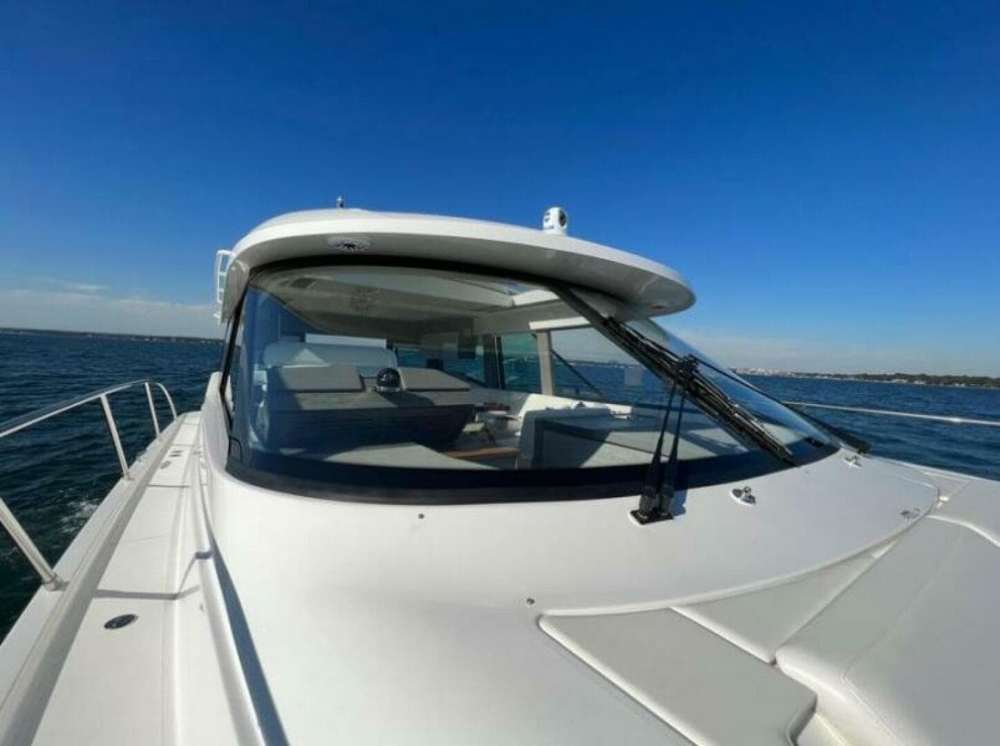 2021 Tiara Yachts 49 Coupe — photo 37