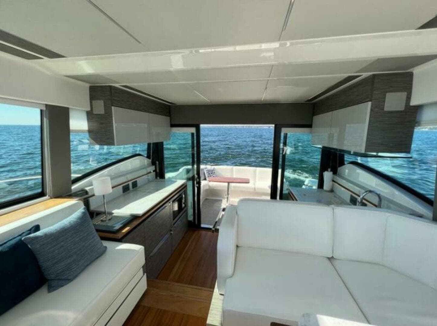 2021 Tiara Yachts 49 Coupe — photo 22