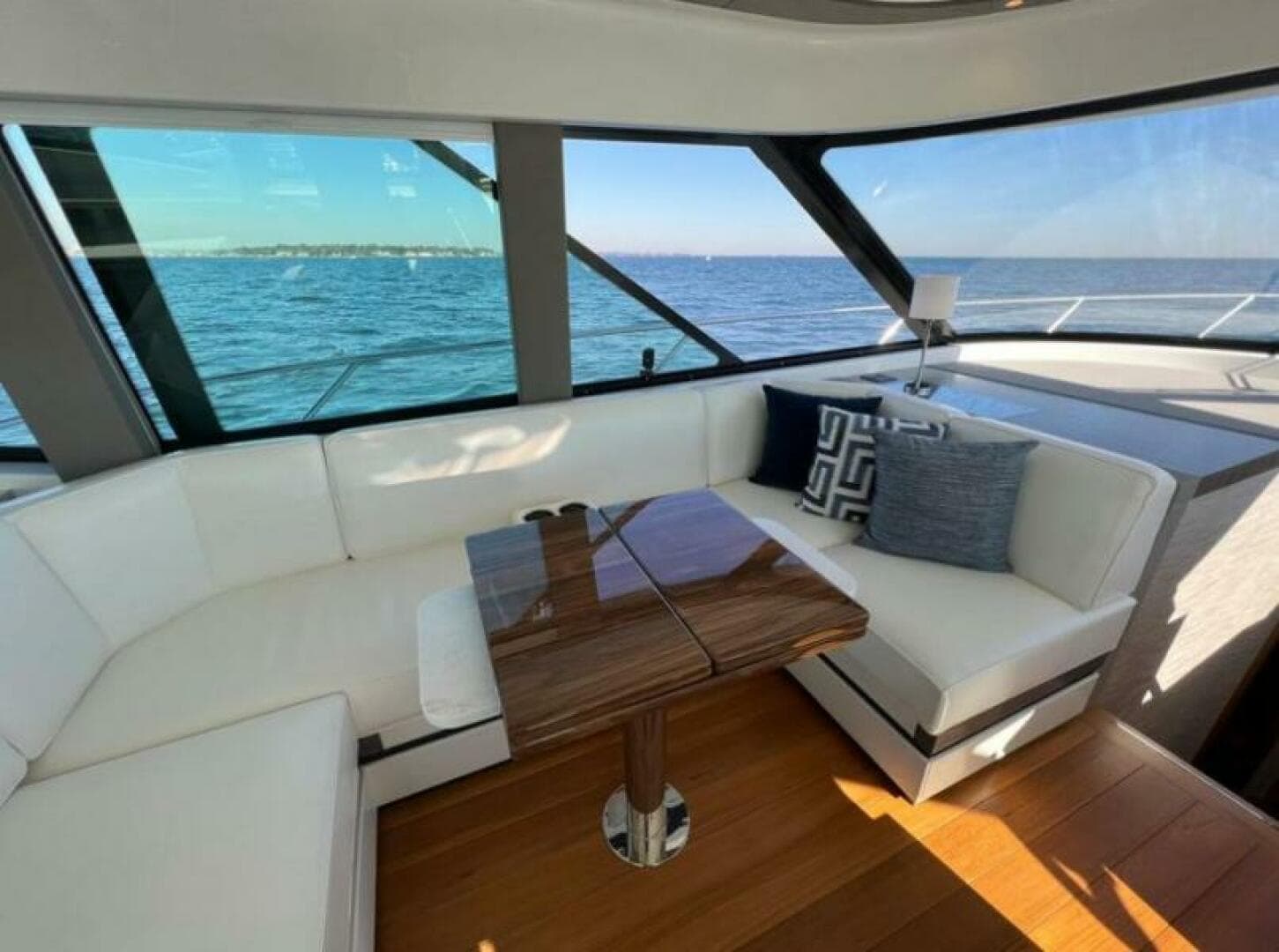 2021 Tiara Yachts 49 Coupe — photo 16