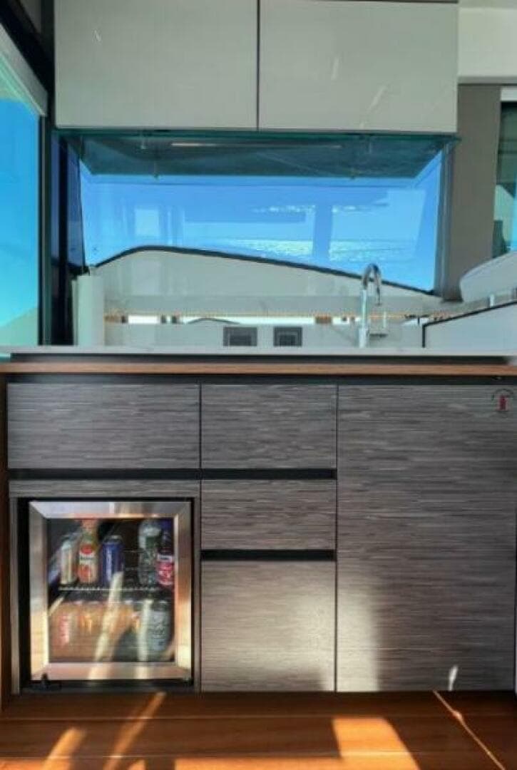 2021 Tiara Yachts 49 Coupe — photo 11
