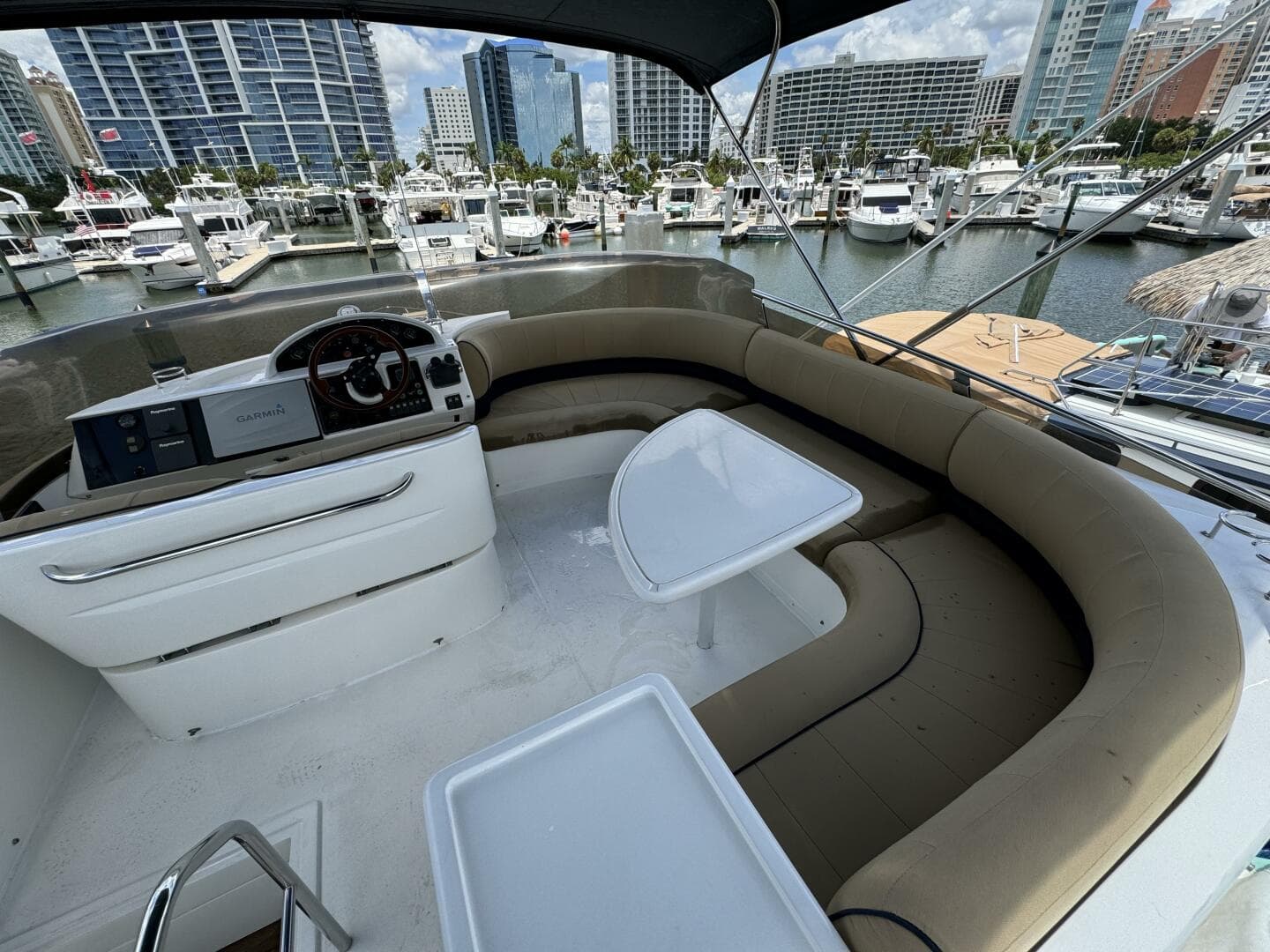 2001 Viking Princess 45 Flybridge — photo 19