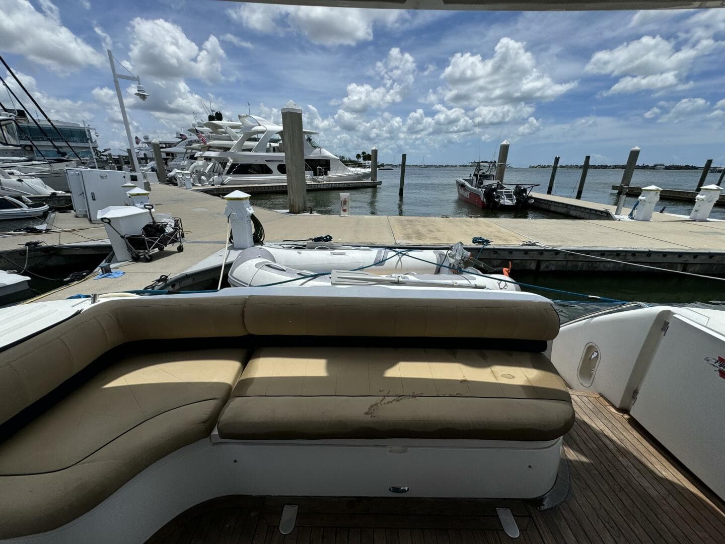 2001 Viking Princess 45 Flybridge — photo 15