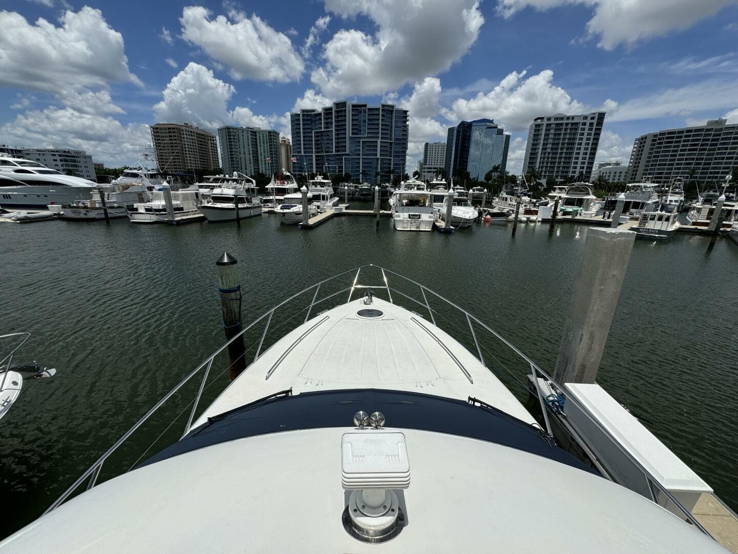 2001 Viking Princess 45 Flybridge — photo 26