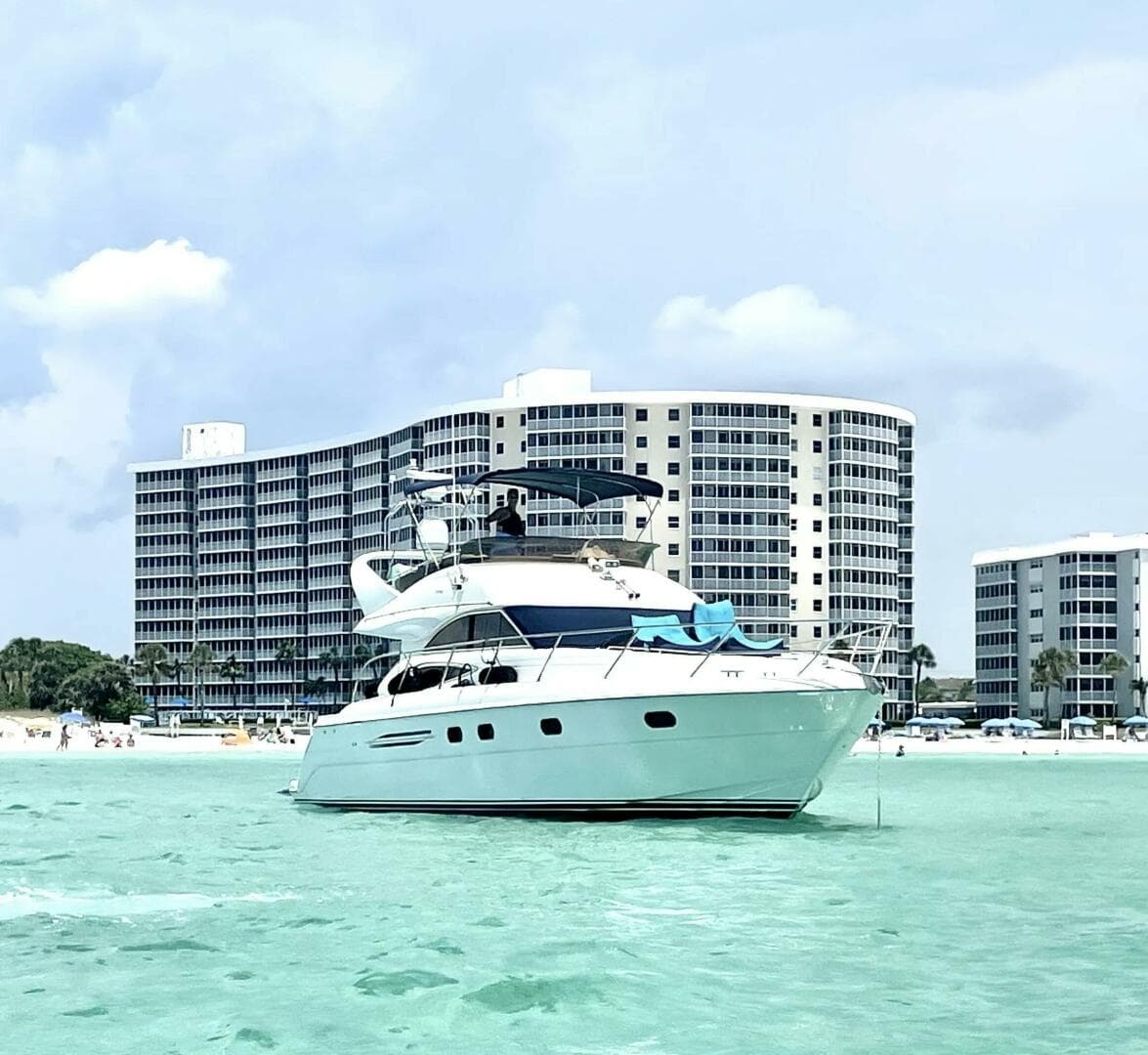 2001 Viking Princess 45 Flybridge — photo 2