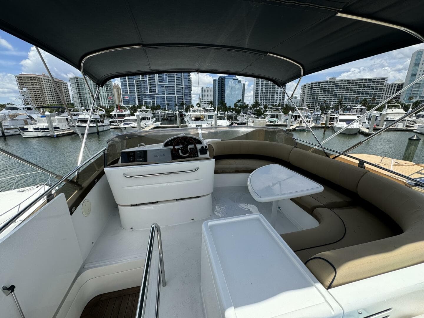 2001 Viking Princess 45 Flybridge — photo 23