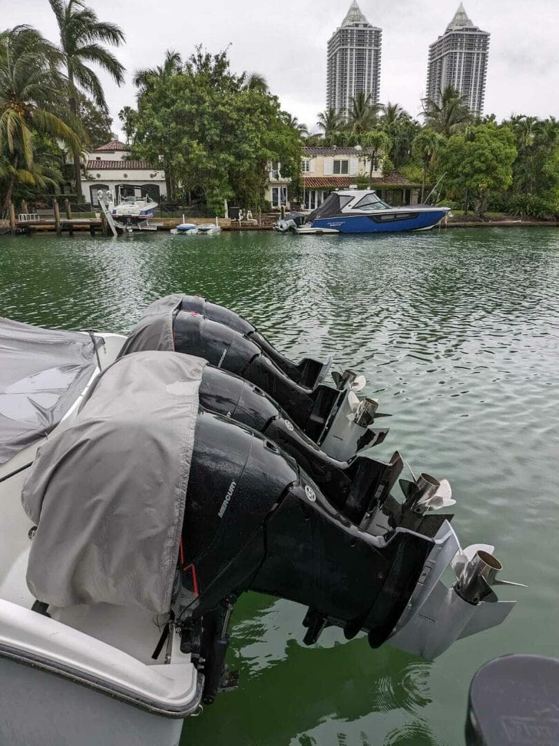 2019 Invincible 40’ Catamaran — photo 6