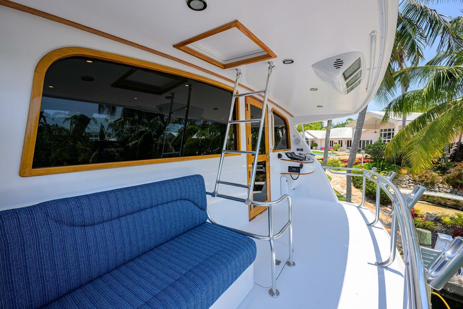 2004 Sea Force Ix Enclosed Bridge — photo 56