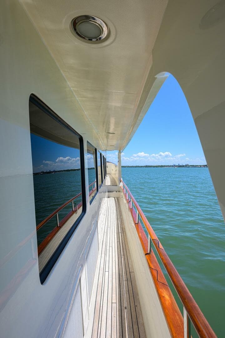 2011 Marlow Explorer — photo 53