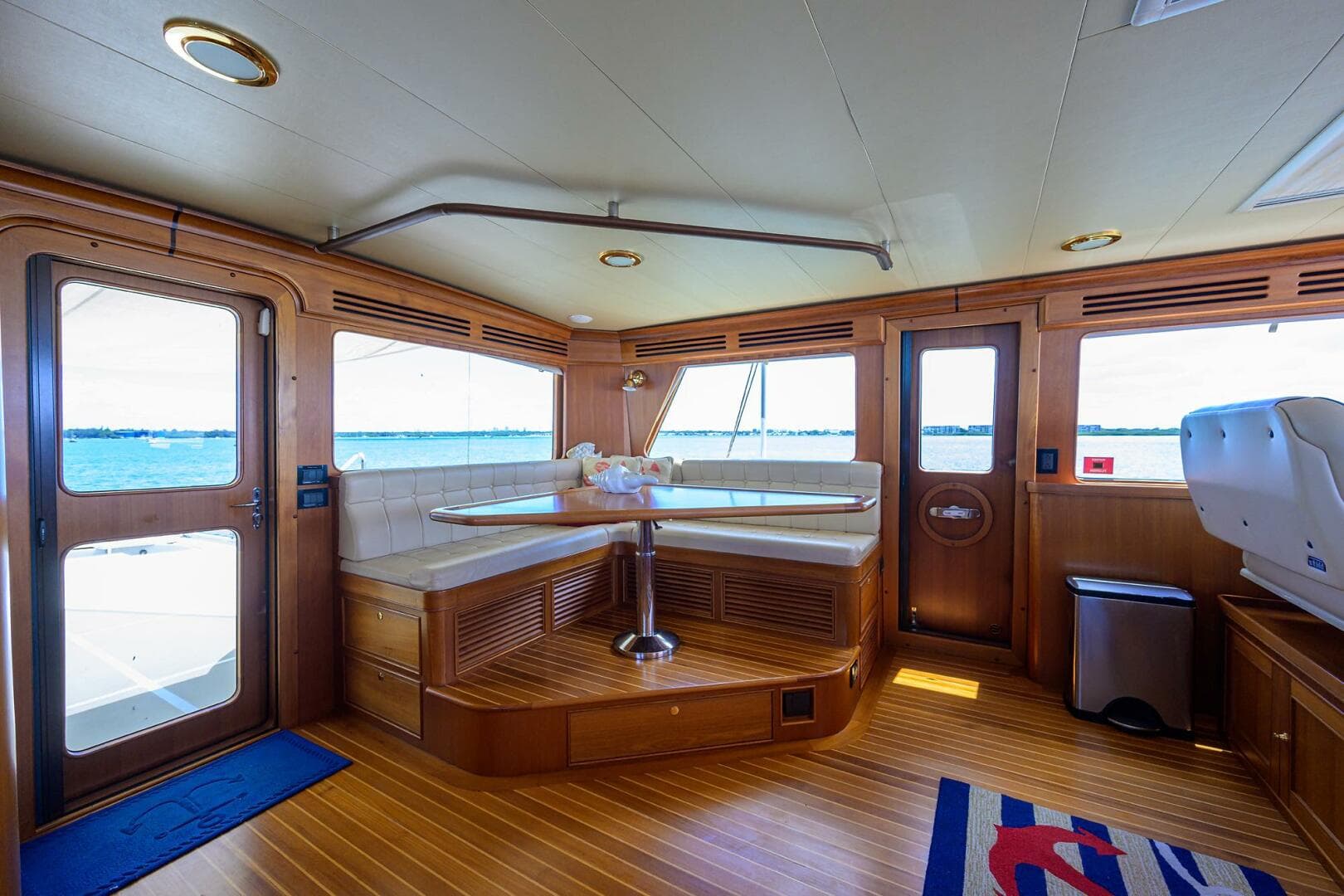 2011 Marlow Explorer — photo 40