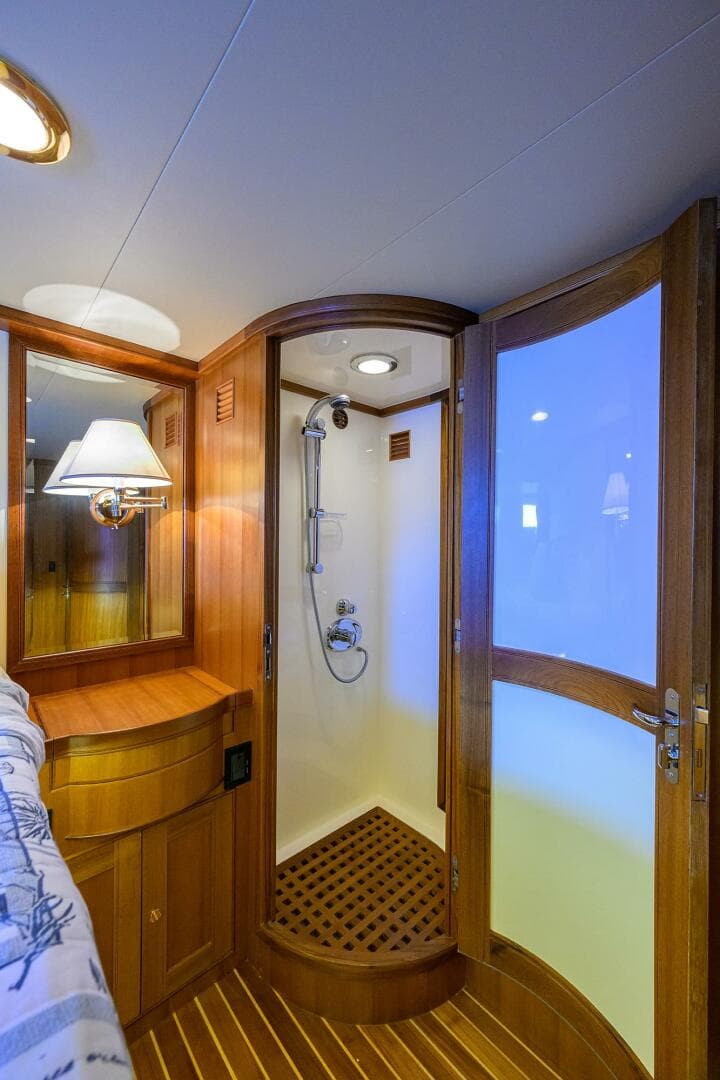 2011 Marlow Explorer — photo 30