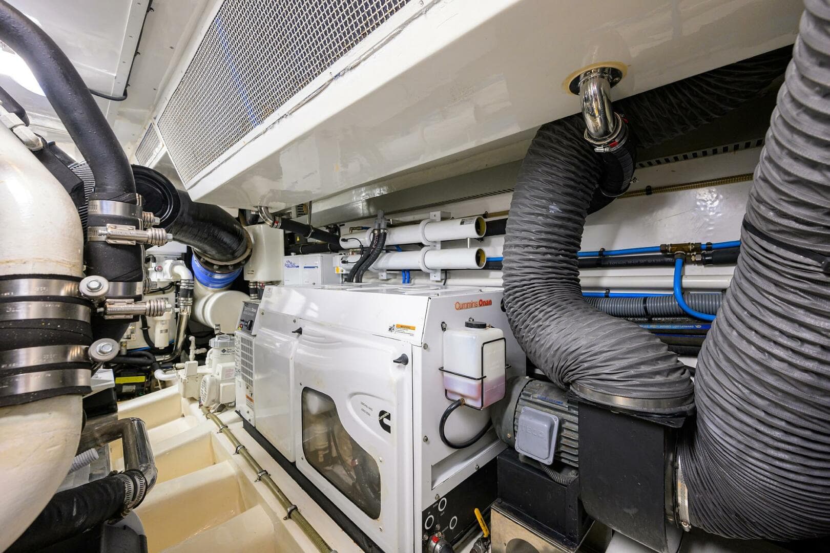 2011 Marlow Explorer — photo 57