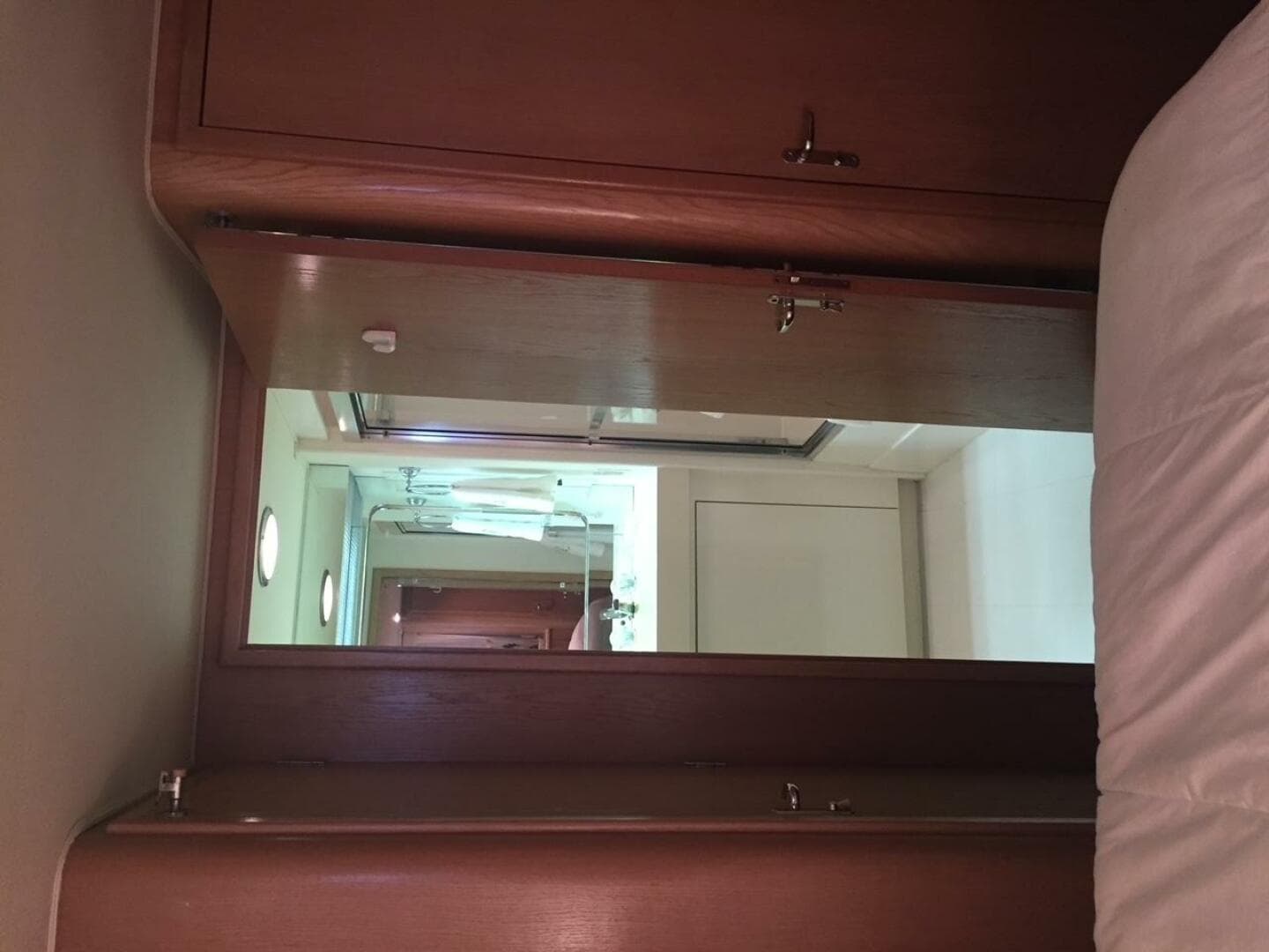 1994 Hatteras 70 Cockpit — photo 62