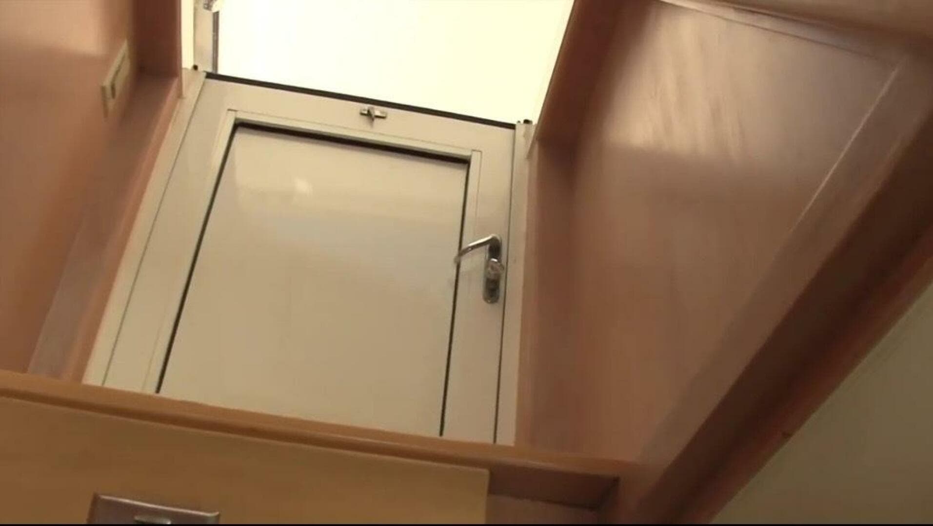 1994 Hatteras 70 Cockpit — photo 25