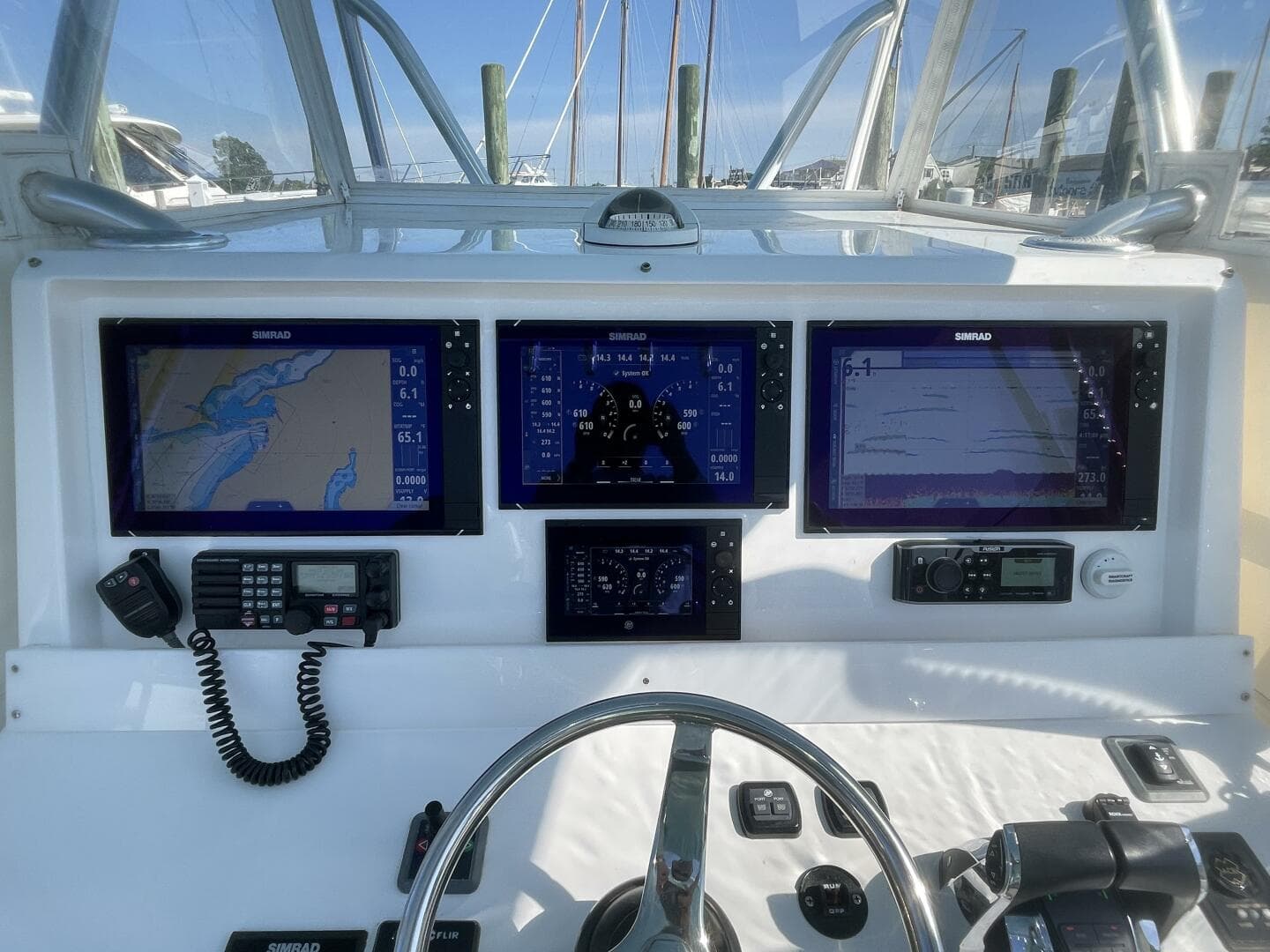 2018 Invincible 42 Center Cabin — photo 53