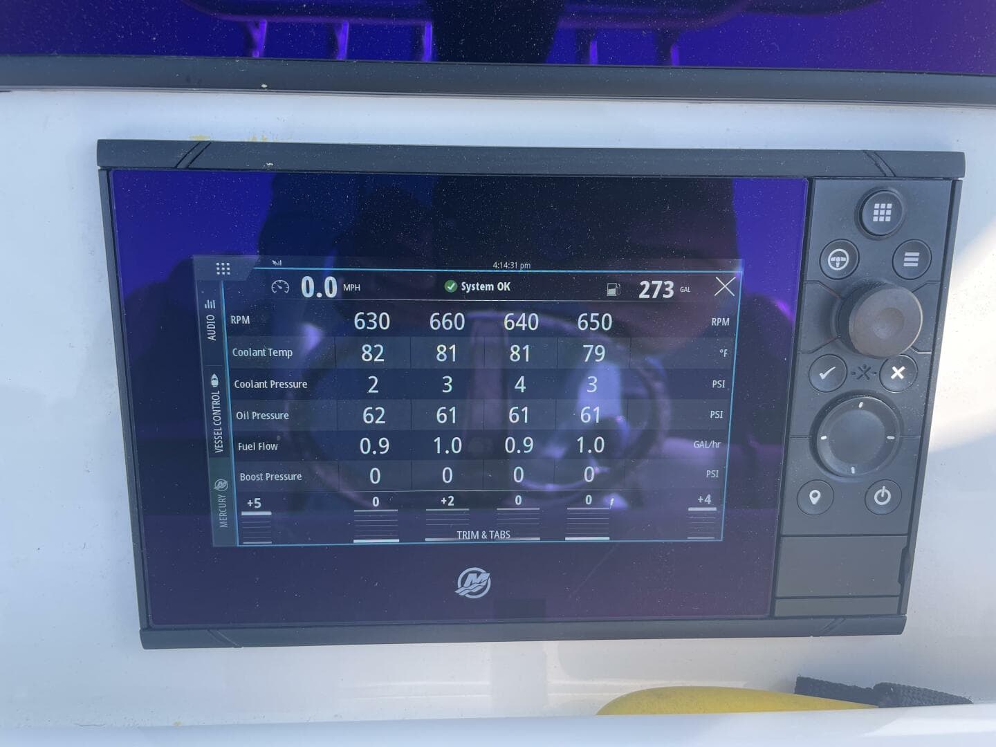 2018 Invincible 42 Center Cabin — photo 52