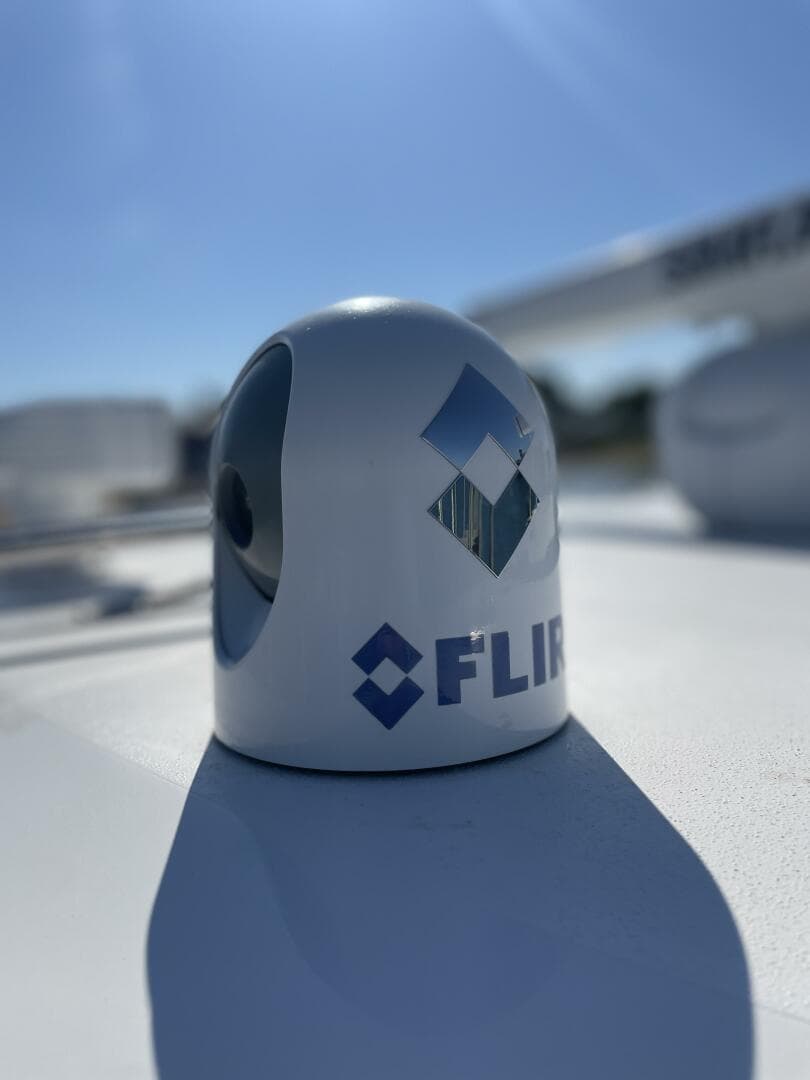 2018 Invincible 42 Center Cabin — photo 56