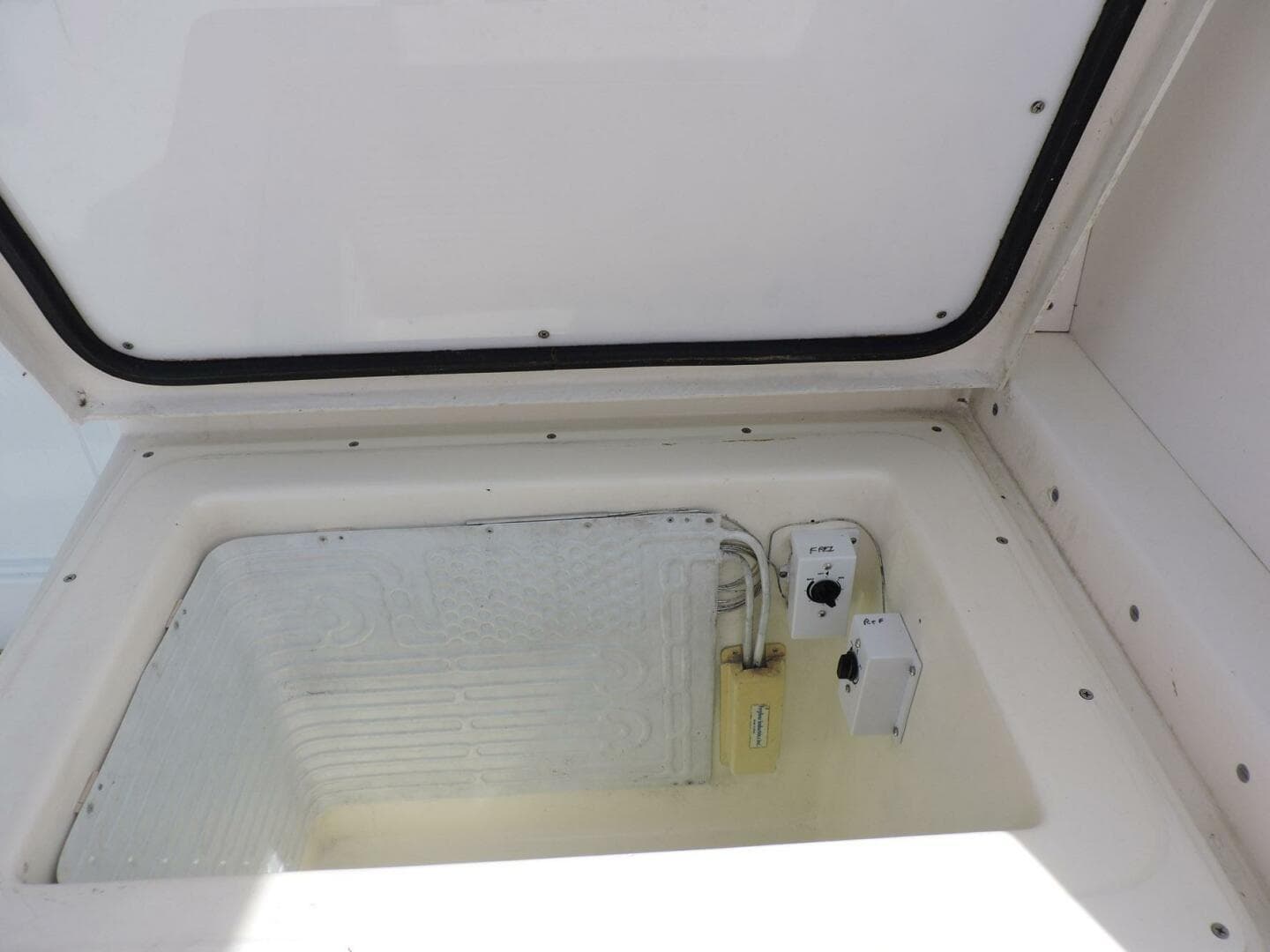 1990 Post 44 — photo 11