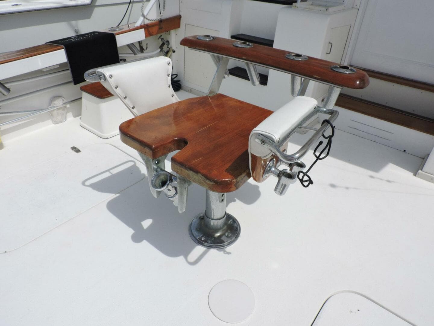 1990 Post 44 — photo 7