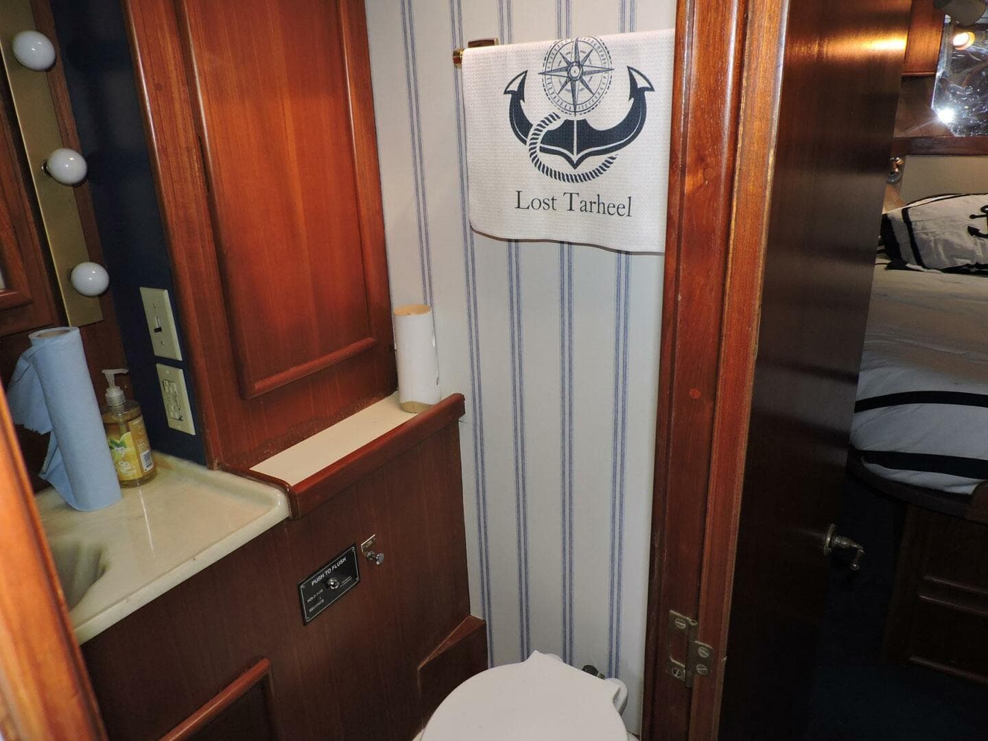 1990 Post 44 — photo 53