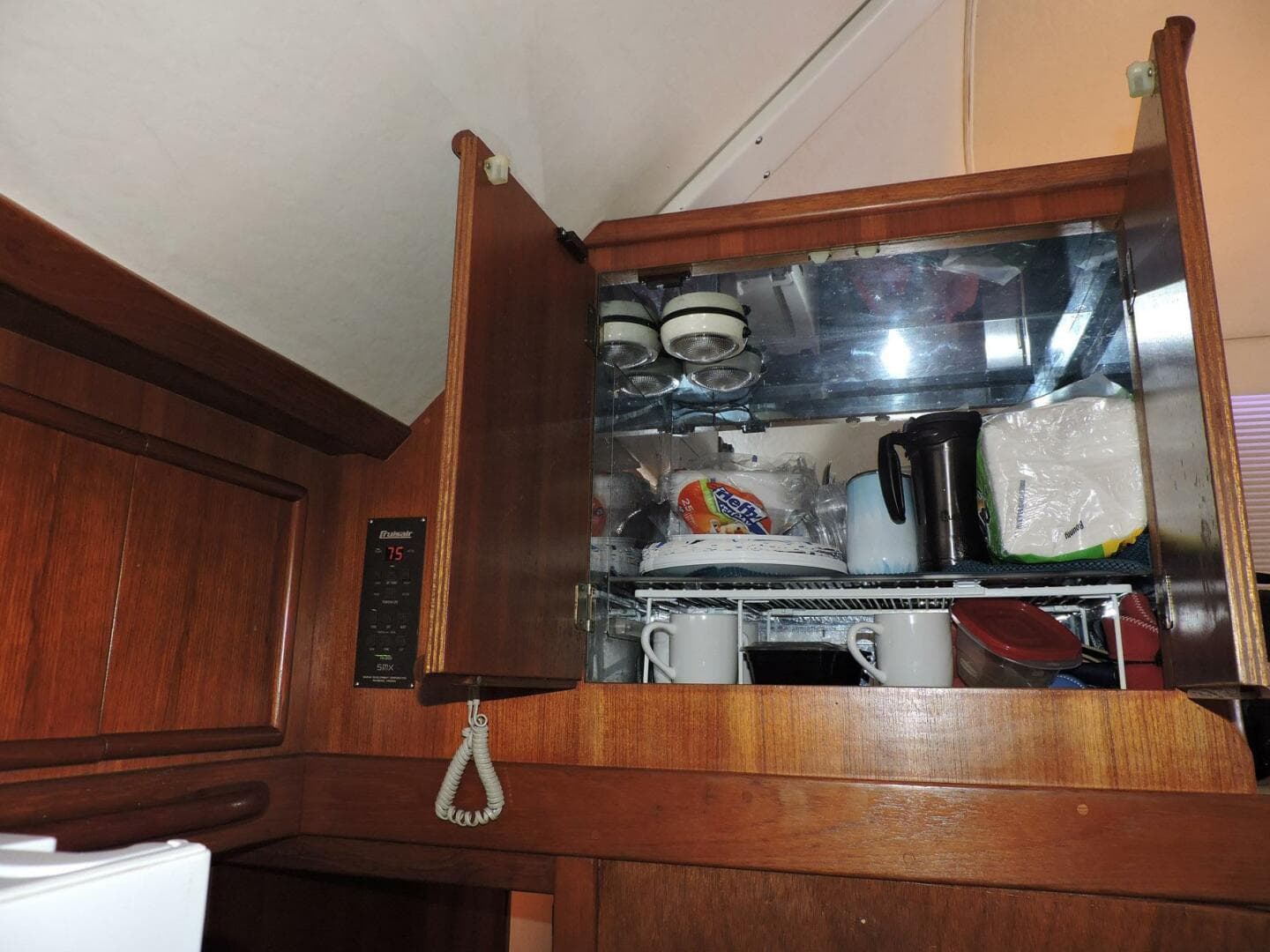 1990 Post 44 — photo 35