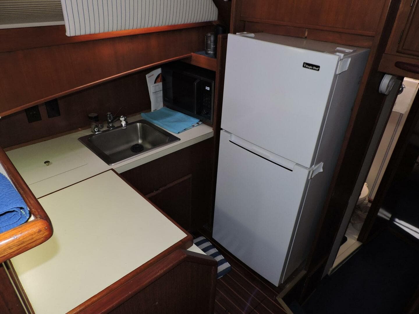 1990 Post 44 — photo 28