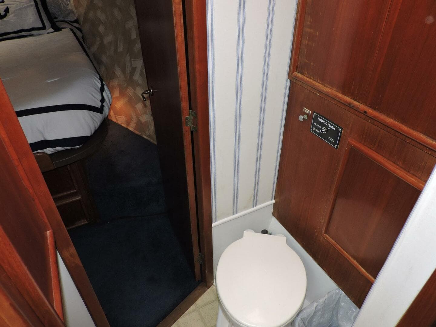 1990 Post 44 — photo 44