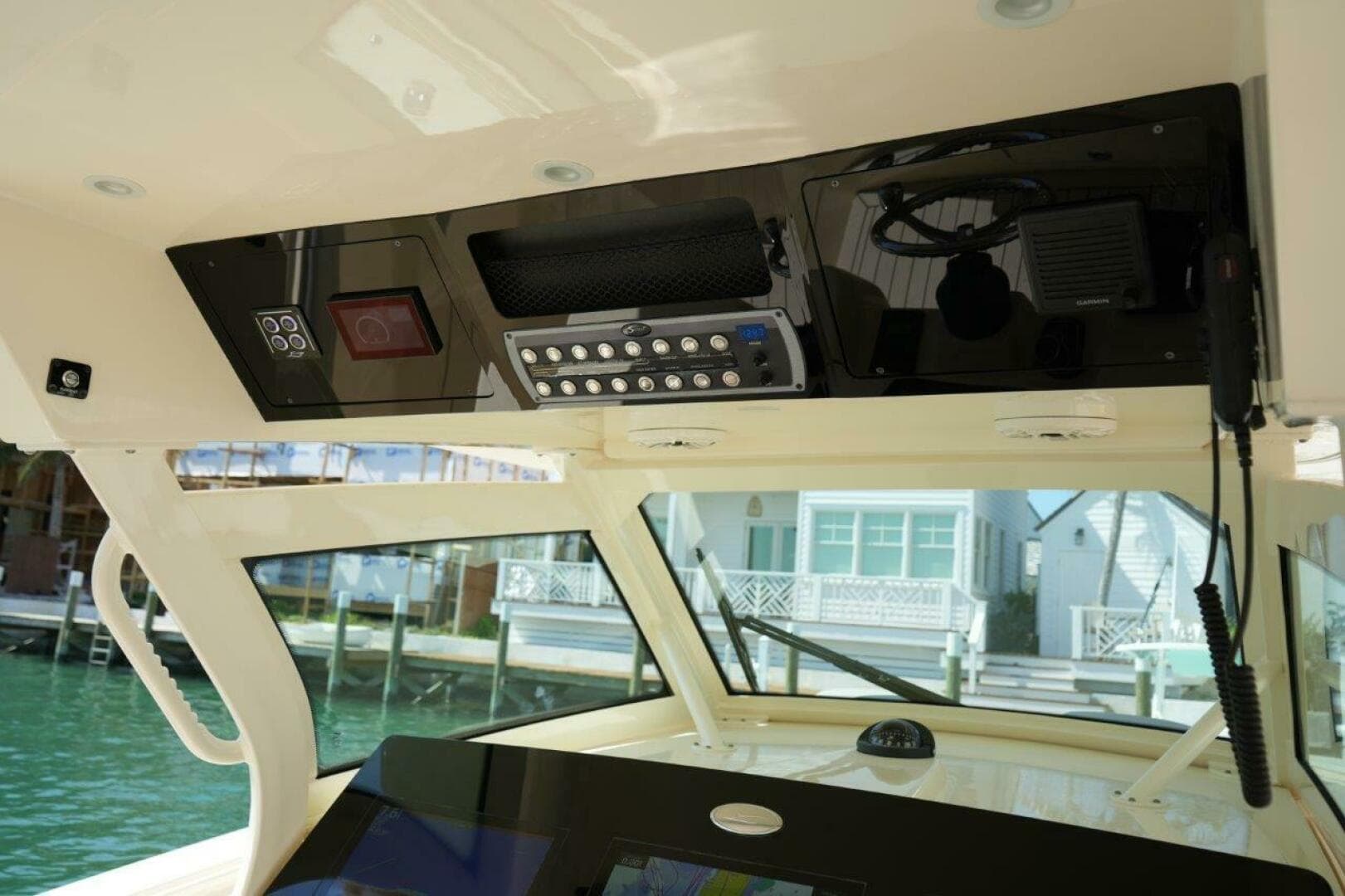 2022 Scout 380 LXF — photo 16