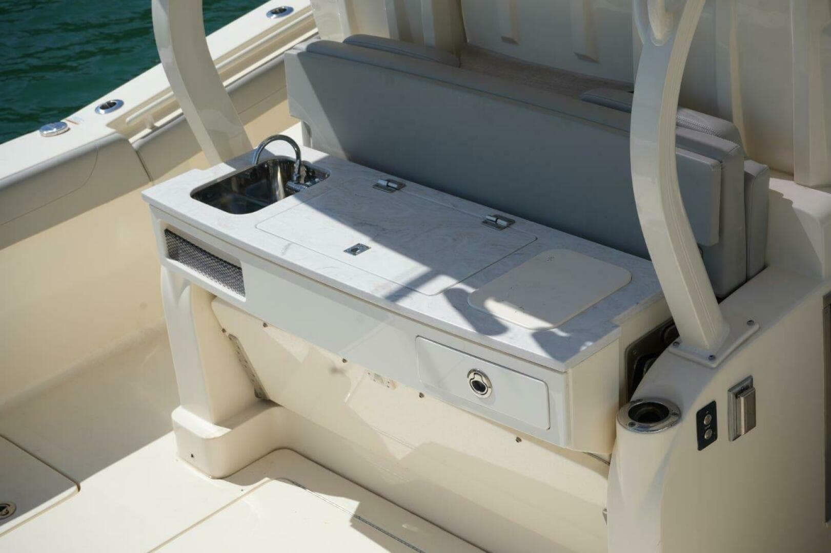 2022 Scout 380 LXF — photo 11