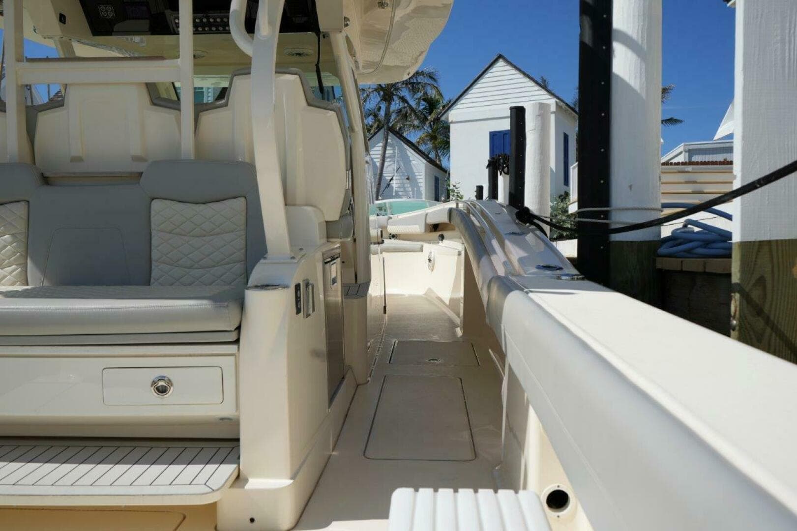 2022 Scout 380 LXF — photo 23